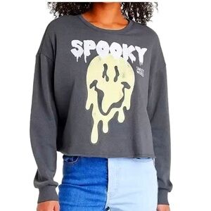 NWT Women’s Spooky smiley face sweatshirt gray with graphic size XXL Halloween